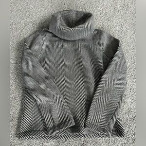 Banana Republic Pullover sweater